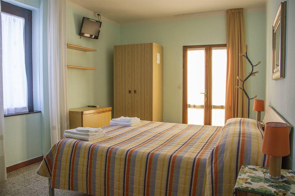 Il Vigneto Affittacamere Manerba del Garda Εξωτερικό φωτογραφία